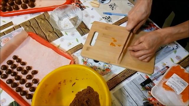 Домашние конфеты с орешками и мармеладом смотреть онлайн