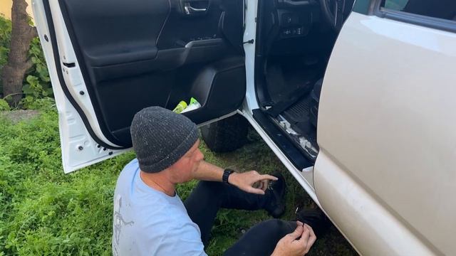 GFC Camera/LCD Rearview Mirror Install смотреть онлайн