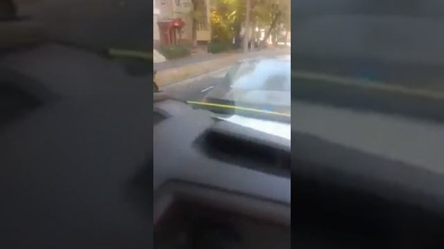 Избивания водителя 103 иностранцом безпридел . смотреть онлайн