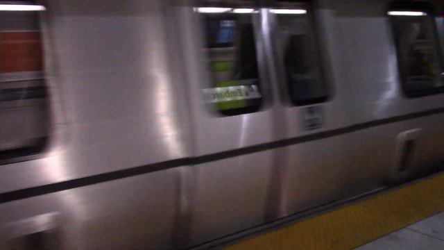 Bart Train - D Car Bombardier #3018 Millbrae Bound Red Line Arriving into Embarcadero смотреть онлайн