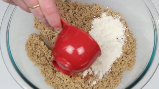 How to Make Cinnamon Rolls - Homemade Cinnamon Rolls Recipe смотреть онлайн