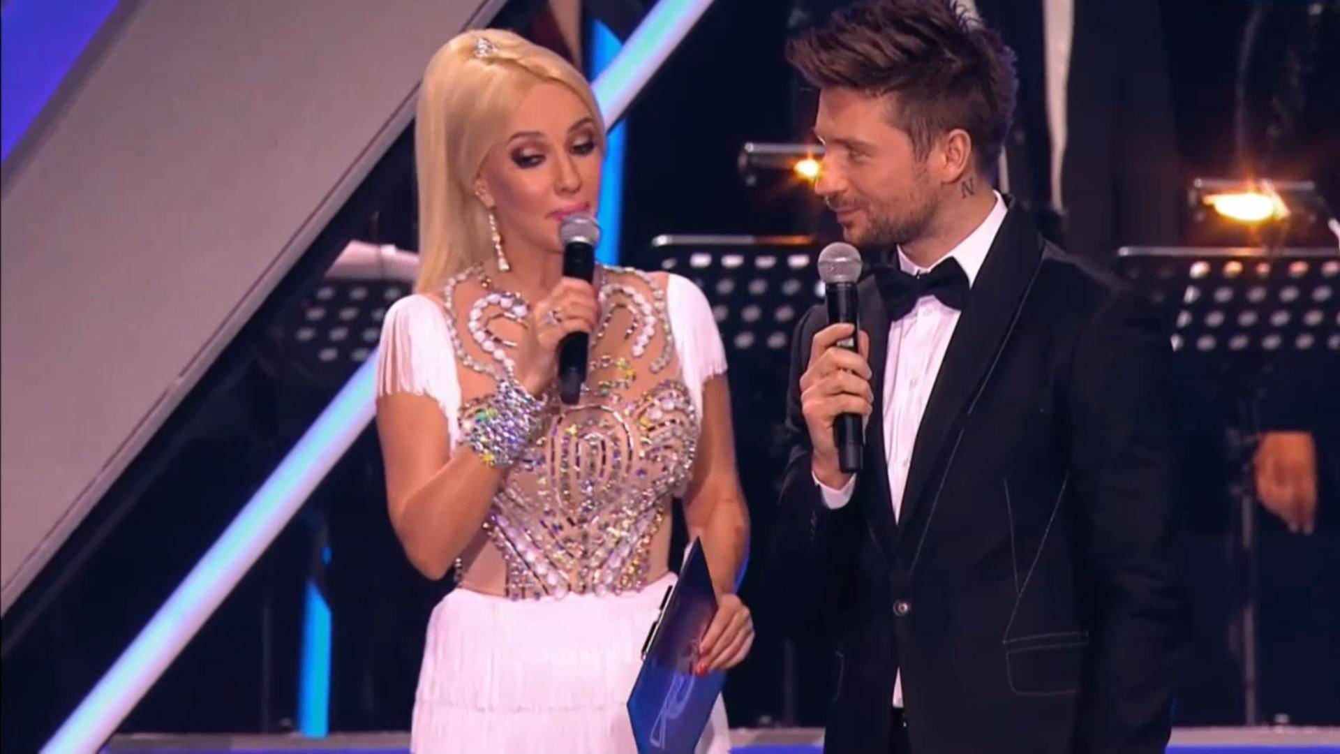 Лера Кудрявцева и Сергей Лазарев Adagio
Может быть,  можно вернуться в начало и все будет иначе