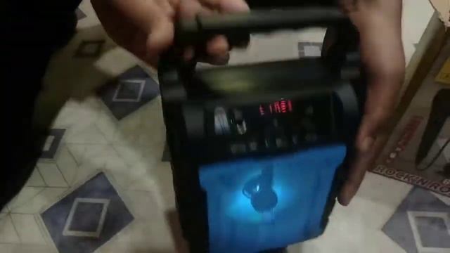 wireless Speaker with karaoke mic U&I sing series. (UiBS-1386) смотреть онлайн