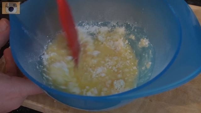 HOW TO MAKE WHITE CHOCOLATE IN A MICROWAVE