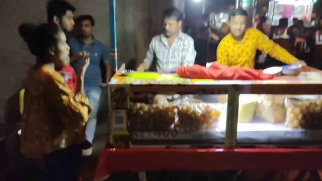 30th Birthday Celebration | We Tried Mira Road Street Food | Sasta Celebration 🥳🎉😜 #streetfood смотреть онлайн