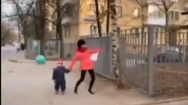 БУЛОЧКИ НЯМ НЯМ!!! смотреть онлайн