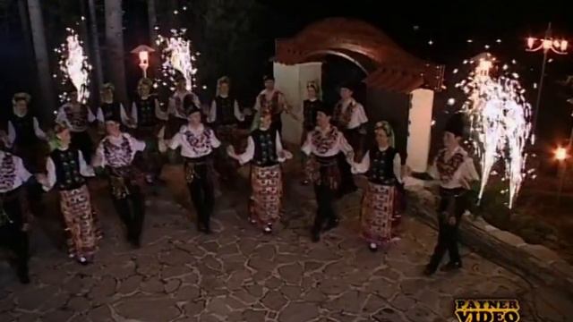 2004 Slavka Kalcheva - Kitka (Biala chesma, Horo se vie) / Славка Калчева - Бяла чесма, Хоро се вие смотреть онлайн