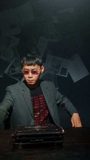 Watch Digger scoops trapped sheep out of deep silt #shorts смотреть онлайн