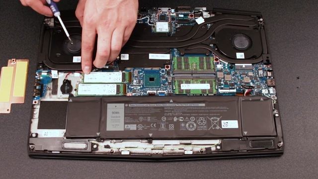 Alienware m15 & m17 Discos Duros - Guia de Desarmado смотреть онлайн
