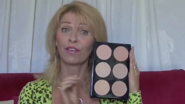 Actress Jeana Bell for Barelle Pro Mineral Kit смотреть онлайн