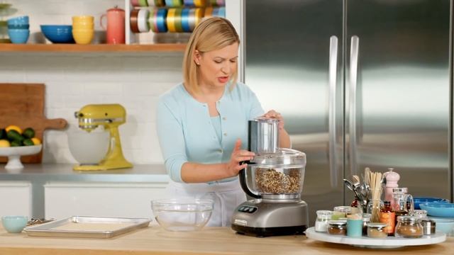 Professional Baker Teaches You How To Make CHOCOLATE BALLS!