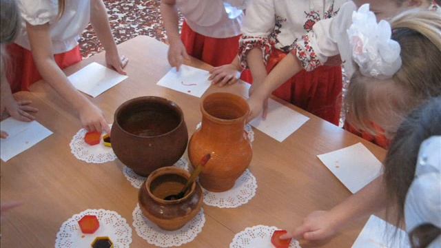 Фильм Містечко майстрів, ДНЗ №4 Веселка м Корюківка смотреть онлайн