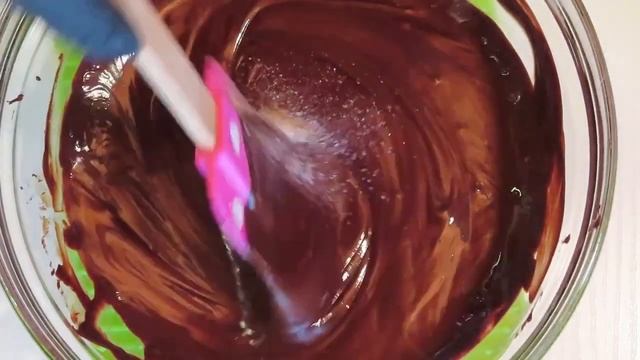 HOW TO MAKE CHOCOLATE BALLS // COMO HACER TRUFAS DE CHOCOLATE // ШОКОЛАДНЫЕ ТРЮФЕЛИ C ОРЕХАМИ смотреть онлайн