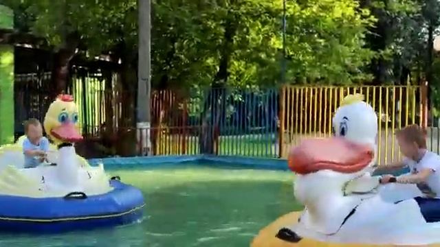 на лодочках с мотором смотреть онлайн
