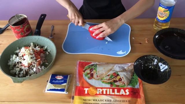 Кесадилья с курицей и овощами /quesadilla With Chicken