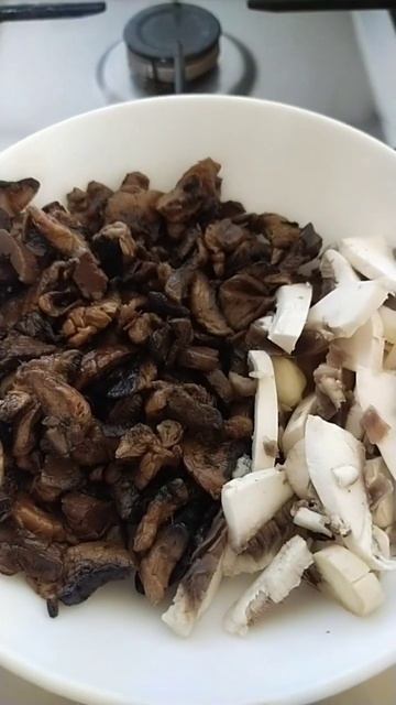 #Быстрыйвкусныйлетнийборщ #борщ #борщсгрибами #летнийборщ