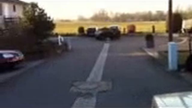 Daimler dingo test run смотреть онлайн