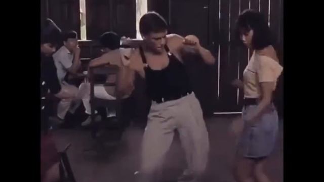 Тает лед. Танцуют все. смотреть онлайн