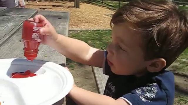 Ben Wants More Heinz Ketchup смотреть онлайн