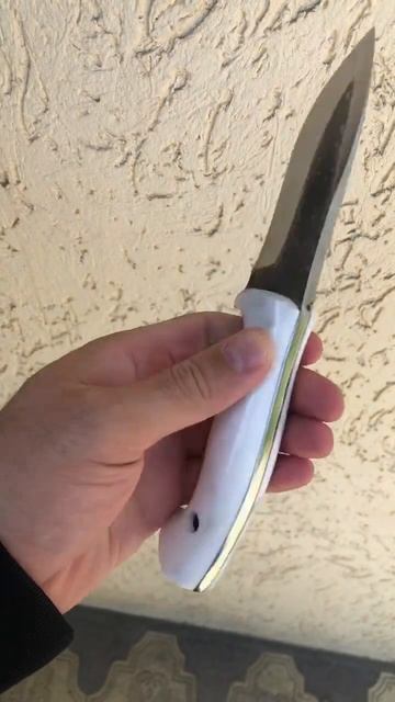 ШКУРНИК С ОГРОМНЫМ ОБУХОМ 🫣🗡️. #knife #нож #ножи #ножиручнойработы #blade #shorts #купитьнож смотреть онлайн