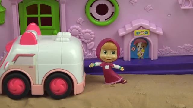 Мультик с игрушками - как Маша ходила за грибами.