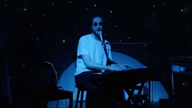 Welcome To The Internet By Bo Burnham but only the first half смотреть онлайн