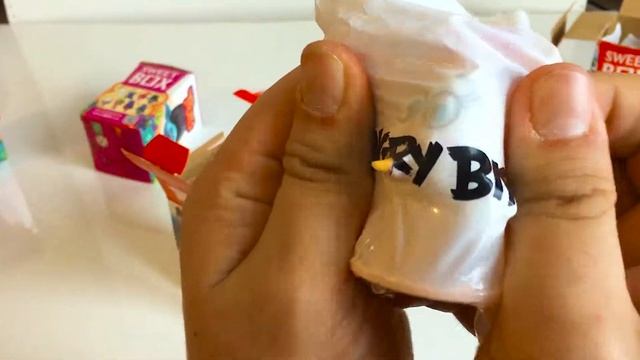 КАК ЭТО? ПОБЕЛЕЛА НА ГЛАЗАХ! Сибил! Тролли против Angry birds! Распаковка SWEET боксов! смотреть онлайн