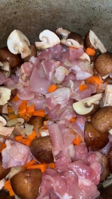 Греча с курицей и грибами. смотреть онлайн