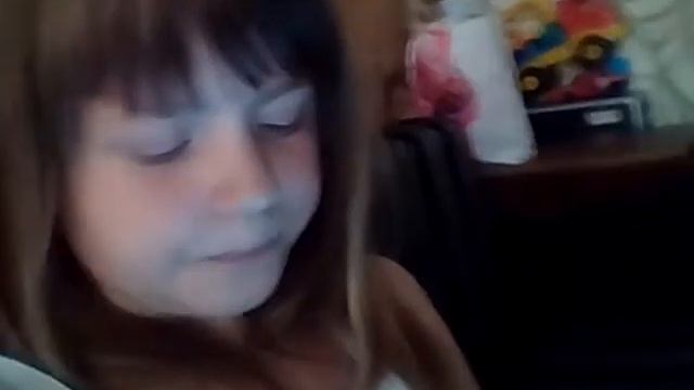 Девушка поёт также как "Грибы" смотреть онлайн
