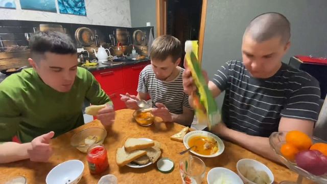 МУКБАНГ жаркое по-домашнему 👍 смотреть онлайн
