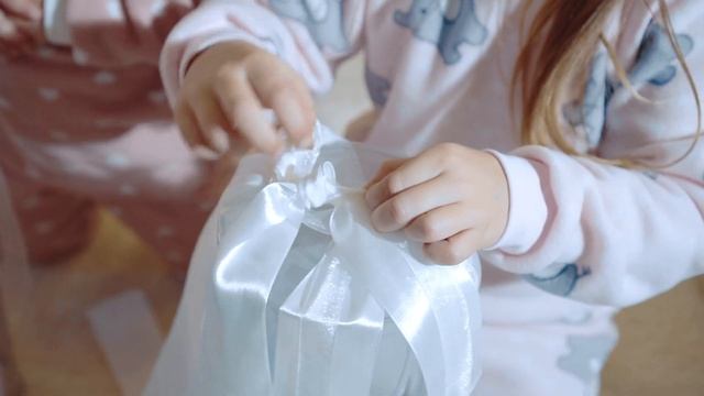 Що подарувати діткам на Новий рік або на Святого Миколая? смотреть онлайн