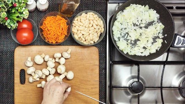 Салат с фасолью и грибами. Salad With Beans And Mushrooms.