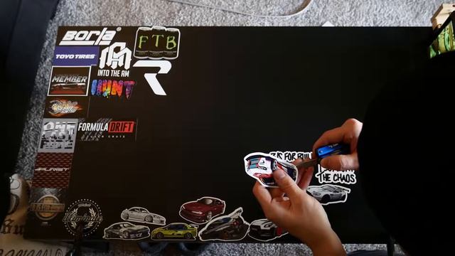 Sticker Bombed Coffee Table: EP 1 смотреть онлайн