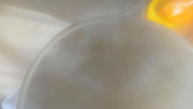 Фарширований перець з грибною начинкою,перець,гриби, морква, цибуля, смачно і корисно