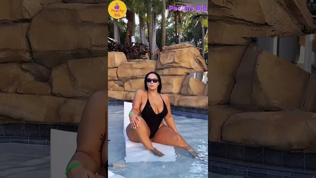 SELENE CASTLE 🍑 Plus Size Curvy Model ~ Bio & Facts смотреть онлайн