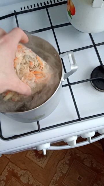 Обед студента. Щи