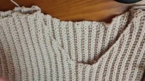 Свяжем вместе свитер Брат, часть 6. Вырез горловины, сшила плечи/ предыдущие серии на дзен