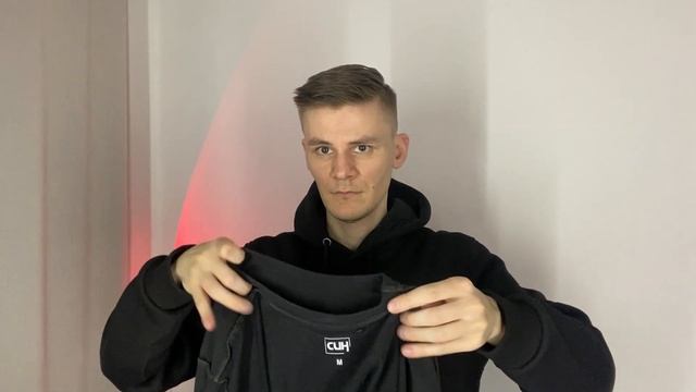 HOW TO MAKE A FACE MASK (BALAKLAVA) WITH A T-SHIRT IN 30 SECONDS / TWO WAYS смотреть онлайн