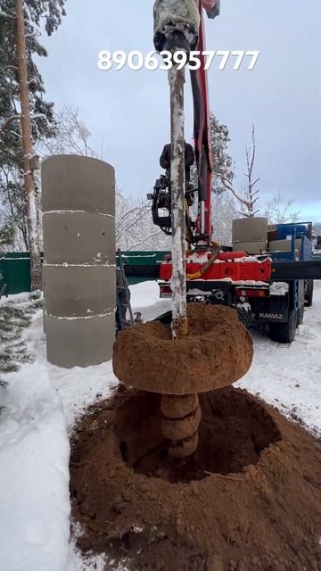 Бурение колодца в песчаном грунте! #shortvideo #бурениеколодца #камаз #копка #колодец #септик