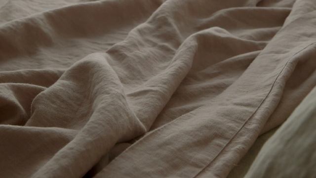 Sleeping on Linen смотреть онлайн