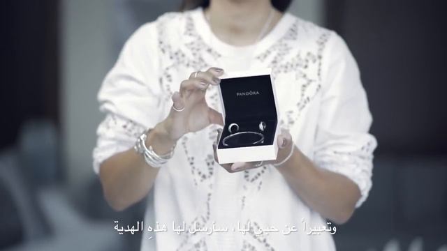 Kat Lebrasse selects a gift for a special person from the new Winter collection смотреть онлайн