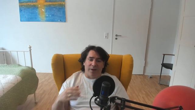 English jobs in Germany: Live Q&A with Chris Pyak смотреть онлайн