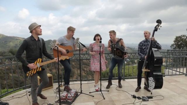 Skinny Lister - Trawlerman - 4/15/2013 - Hollywood Hills Home - Los Angeles, CA смотреть онлайн