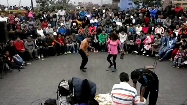 COMICOS AMBULANTES - CHABUCA GRANDA SHAGGY Y LUIS 