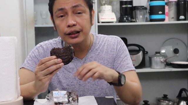 Midnight Truffle Ice Cream Cookie Sandwich...Gaano Kasarap? - chesterjeffersoncarpio смотреть онлайн