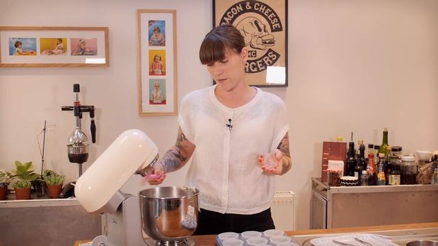 Salted Caramel Cupcake Sponge Recipe | Cupcake Jemma смотреть онлайн