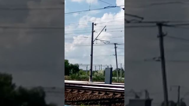 Эп2к с скорым поездом через станцию Московка смотреть онлайн