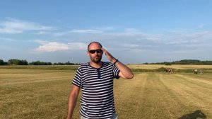 На площадке. Запускаем самолёты, оцениваем маневренность и контакт с полем. Ищем новые решения.