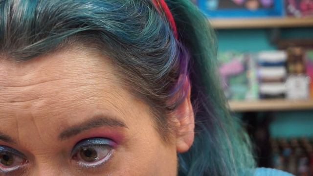 GRWM using the NEW Lorac Neon Lights Pro Pressed Pigment Palette смотреть онлайн