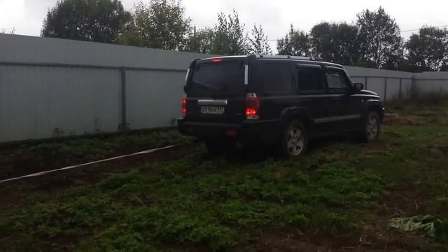Jeep Xk QD 4.7 Commander  Pullin Tree Как выкорчевать дерево?